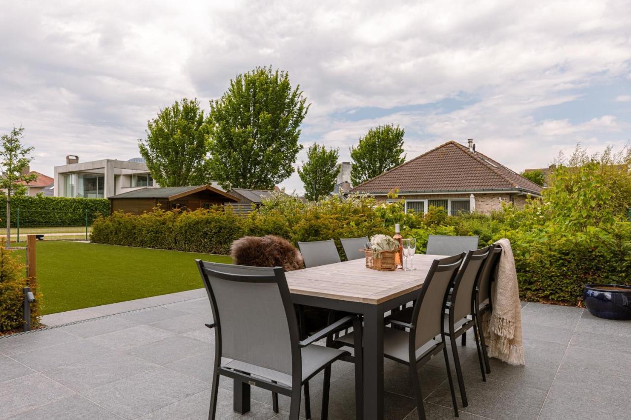 Fantastic Family Villa With Beautiful Garden Остенде Екстериор снимка