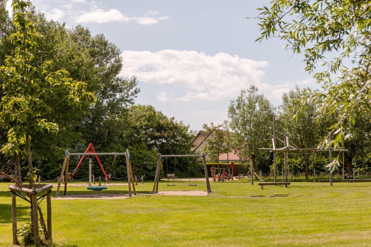 Fantastic Family Villa With Beautiful Garden Остенде Екстериор снимка